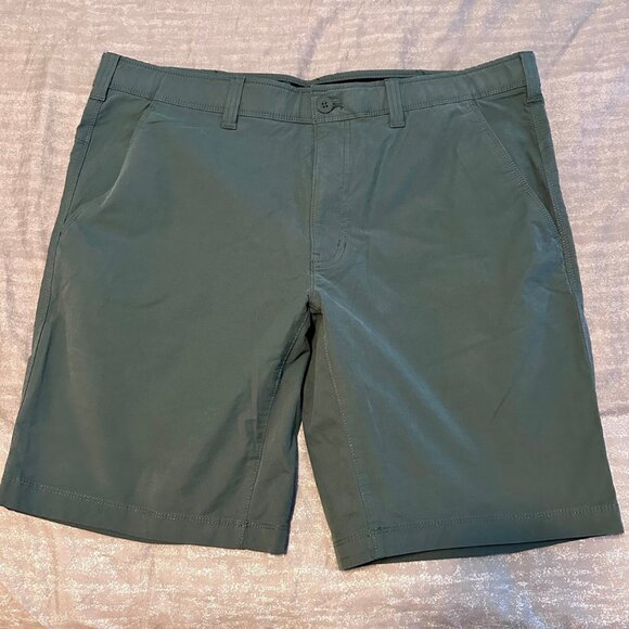 NWT Eddie Bauer Voyager Flex Chino Shorts in Evergreen, Size 38 - Picture 3 of 6